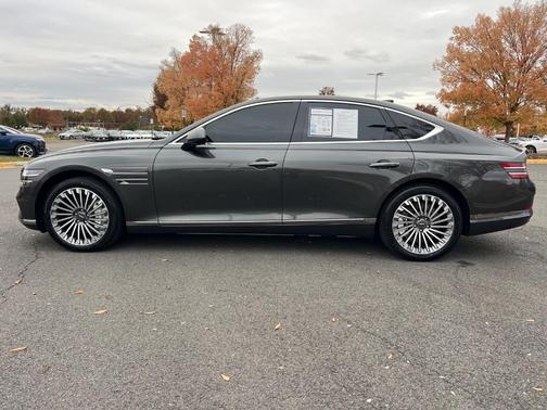 2024 Genesis Electrified G80 Advanced