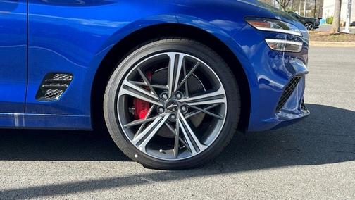 2025 Genesis G70 2.5T
