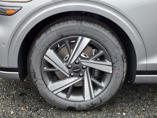 2026 Genesis GV70 3.5T Sport Advanced