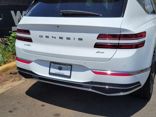 Alta White 2026 Genesis GV80 2.5T Prestige