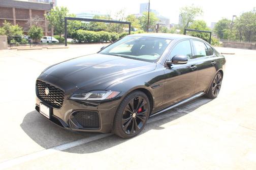2024 Jaguar XF R-Dynamic SE
