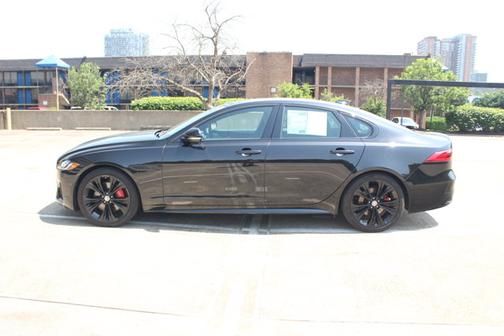 2024 Jaguar XF R-Dynamic SE