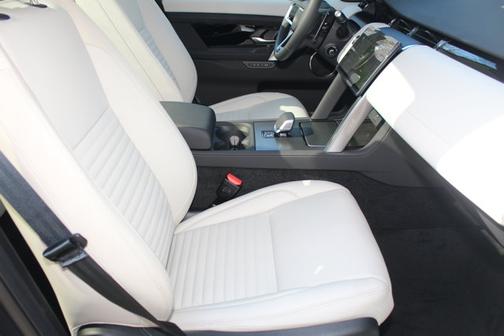 2025 Land Rover Discovery Sport S