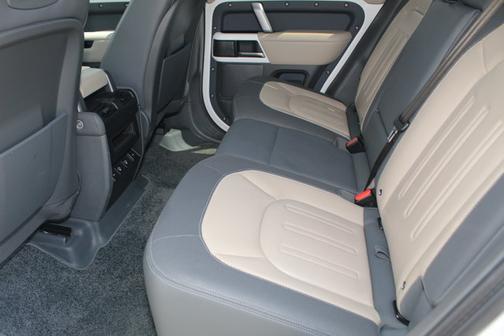 2022 Land Rover Defender X-Dynamic HSE