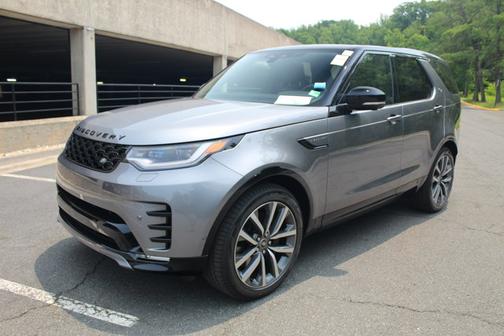 2025 Land Rover Discovery Dynamic SE
