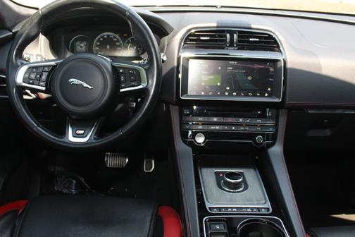 2017 Jaguar F-PACE S