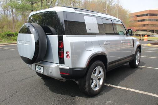 2024 Land Rover Defender S