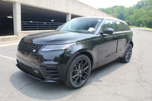 2026 Land Rover Range Rover Velar Dynamic SE