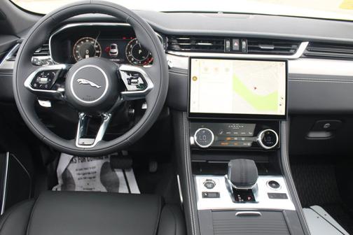 2026 Jaguar F-PACE R-Dynamic S