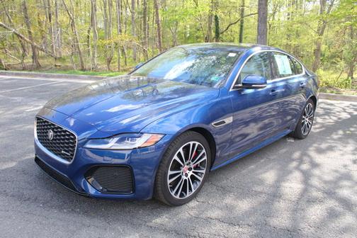2023 Jaguar XF R-Dynamic SE