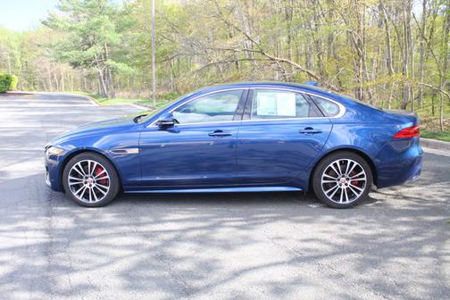 2023 Jaguar XF R-Dynamic SE