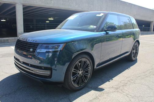 2025 Land Rover Range Rover SE