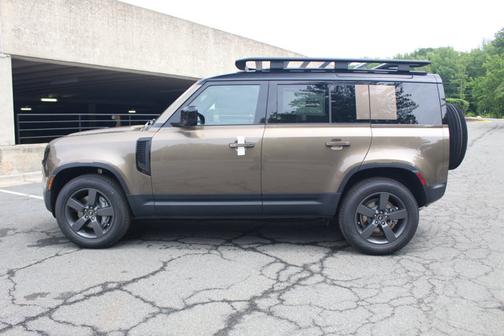2025 Land Rover Defender S
