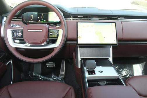 2025 Land Rover Range Rover SE