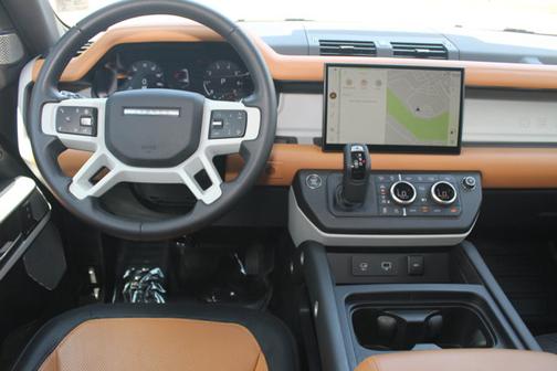 2024 Land Rover Defender X-Dynamic SE