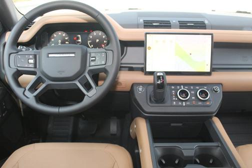 2025 Land Rover Defender X-Dynamic SE