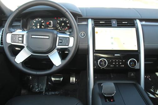 2024 Land Rover Discovery Metropolitan Edition