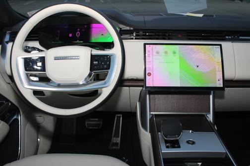 2025 Land Rover Range Rover SE