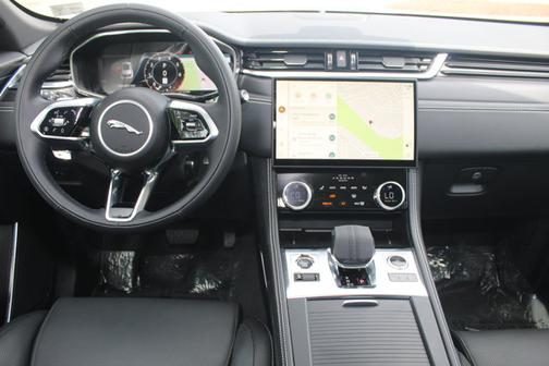 2025 Jaguar F-PACE R-Dynamic S