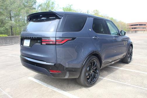2025 Land Rover Discovery Dynamic SE