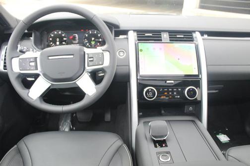 2025 Land Rover Discovery S