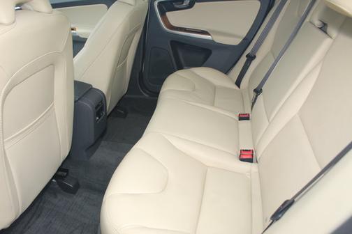 2017 Volvo XC60 T6 Inscription