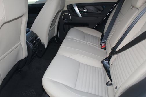 2025 Land Rover Discovery Sport S