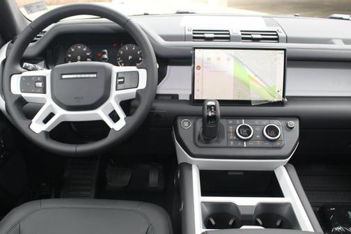 2025 Land Rover Defender S