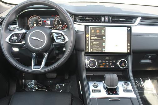 2025 Jaguar F-PACE R-Dynamic S