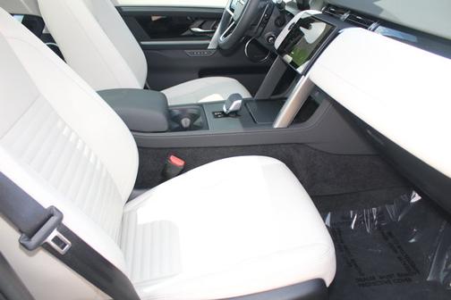 2024 Land Rover Discovery Sport Core S