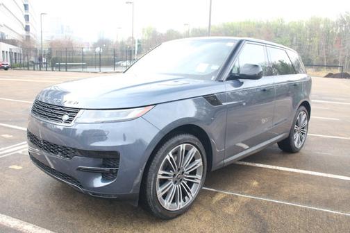 2025 Land Rover Range Rover Sport SE