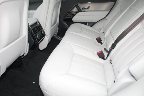 2025 Land Rover Range Rover Sport SE