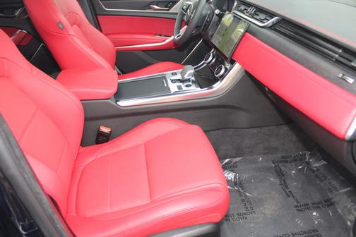2024 Jaguar XF R-Dynamic SE
