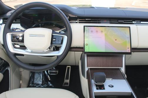 2025 Land Rover Range Rover SE