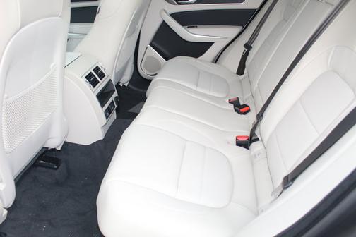 2026 Jaguar F-PACE R-Dynamic S
