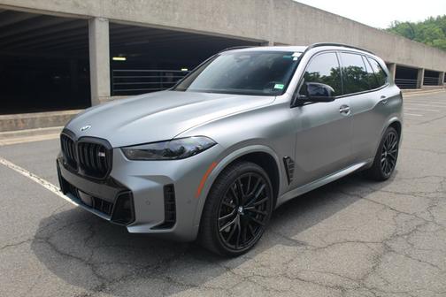 2024 BMW X5 M60i