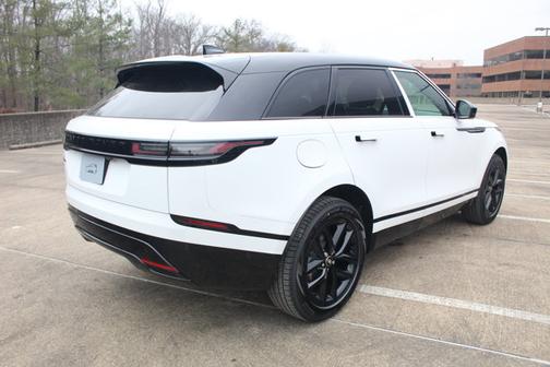 2025 Land Rover Range Rover Velar Dynamic SE