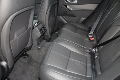 2025 Land Rover Range Rover Velar Dynamic SE