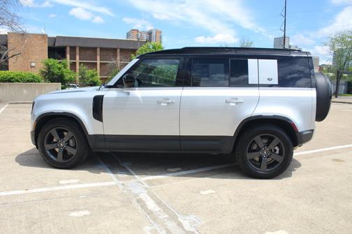 2024 Land Rover Defender S