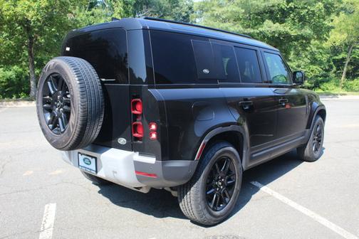 2023 Land Rover Defender S