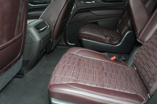 2021 Cadillac Escalade Sport Platinum