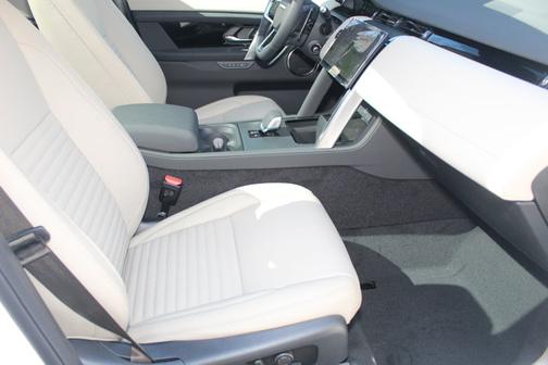 2025 Land Rover Discovery Sport S