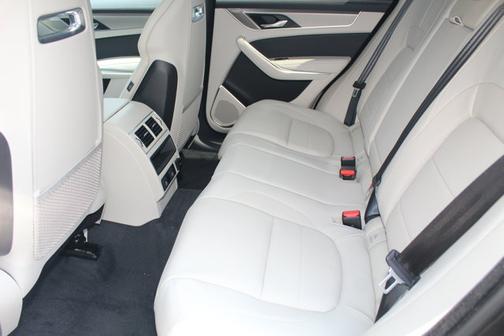 2026 Jaguar F-PACE R-Dynamic S