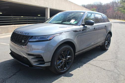 2026 Land Rover Range Rover Velar Dynamic SE