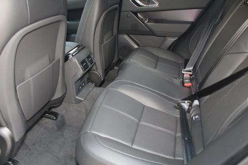 2026 Land Rover Range Rover Velar Dynamic SE