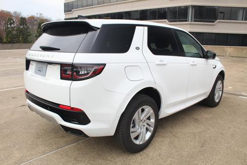 2025 Land Rover Discovery Sport S