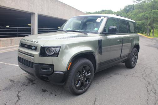 2025 Land Rover Defender X-Dynamic SE