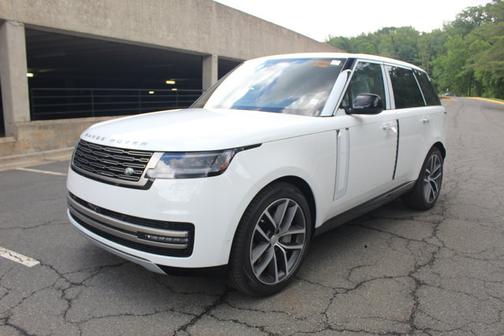 2025 Land Rover Range Rover SE