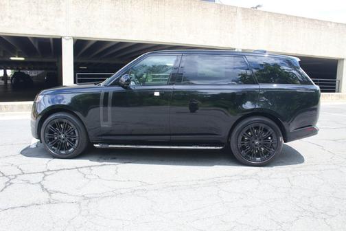 2025 Land Rover Range Rover Autobiography