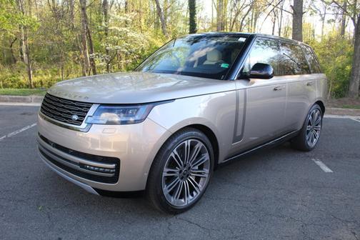 2025 Land Rover Range Rover SE
